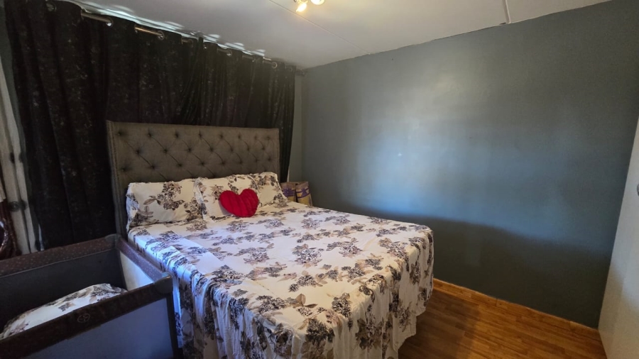 2 Bedroom Property for Sale in Bellville Park Western Cape